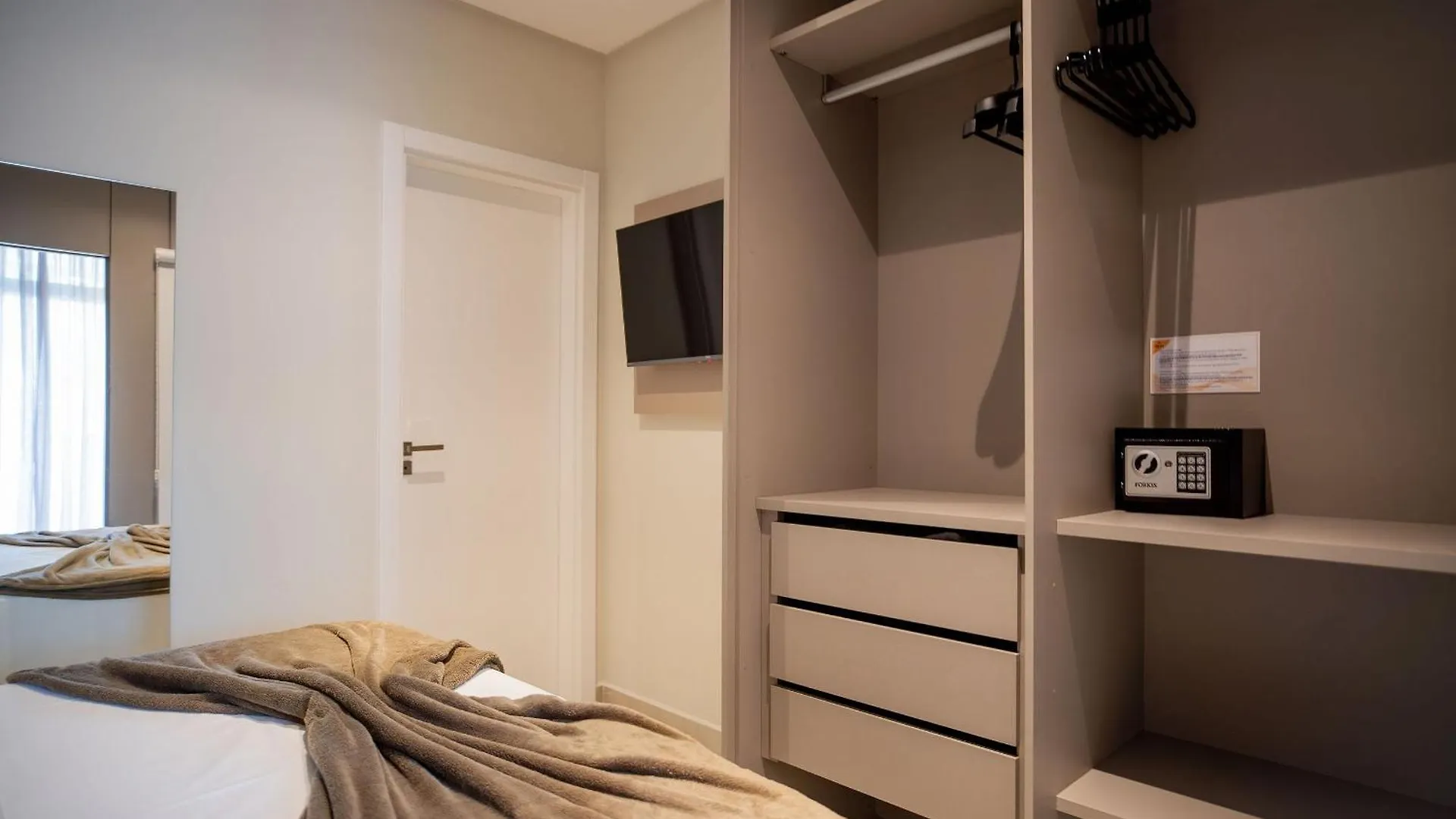 Elegance Apartamentos 1 Quarto Para 4 Pessoas Em Bombinhas Apartment