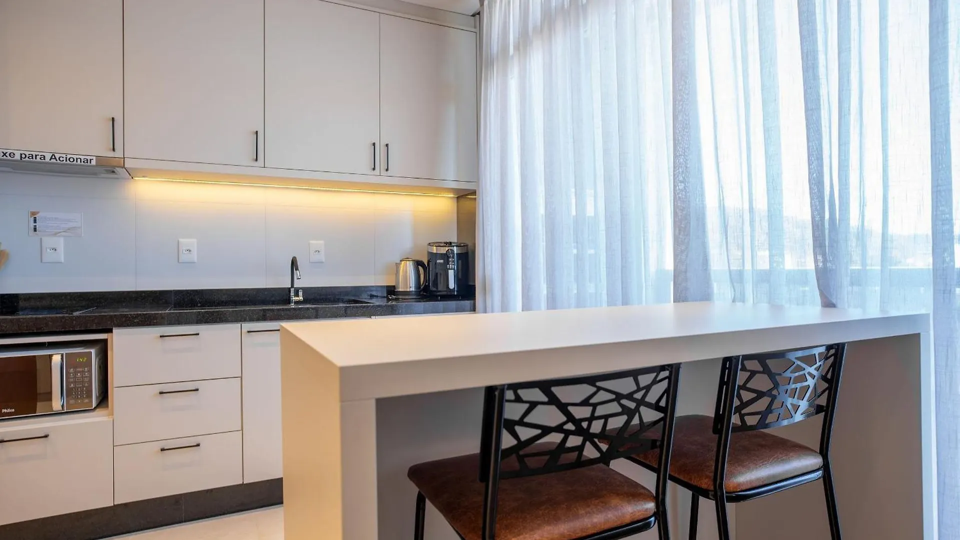 Elegance Apartamentos 1 Quarto Para 4 Pessoas Em Bombinhas 0*,